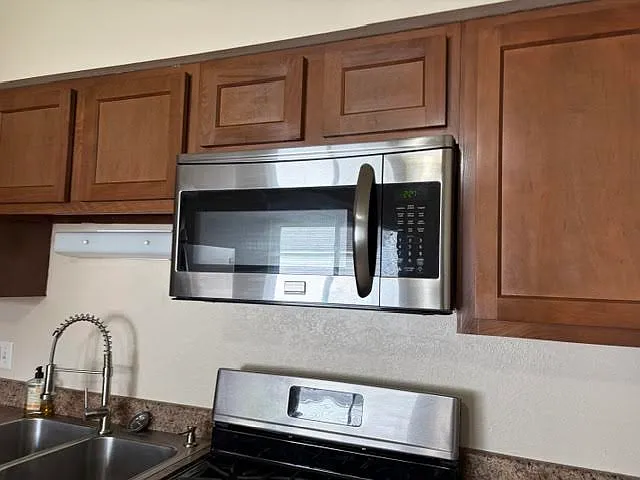 2 bed, $1,149 — Photo 4