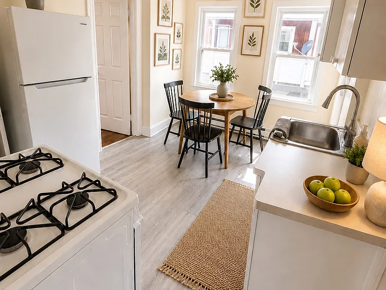 6 E Walnut St #2L — Photo 5