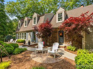 303 Stickney Ridge Rd, Grand Haven, MI 49417