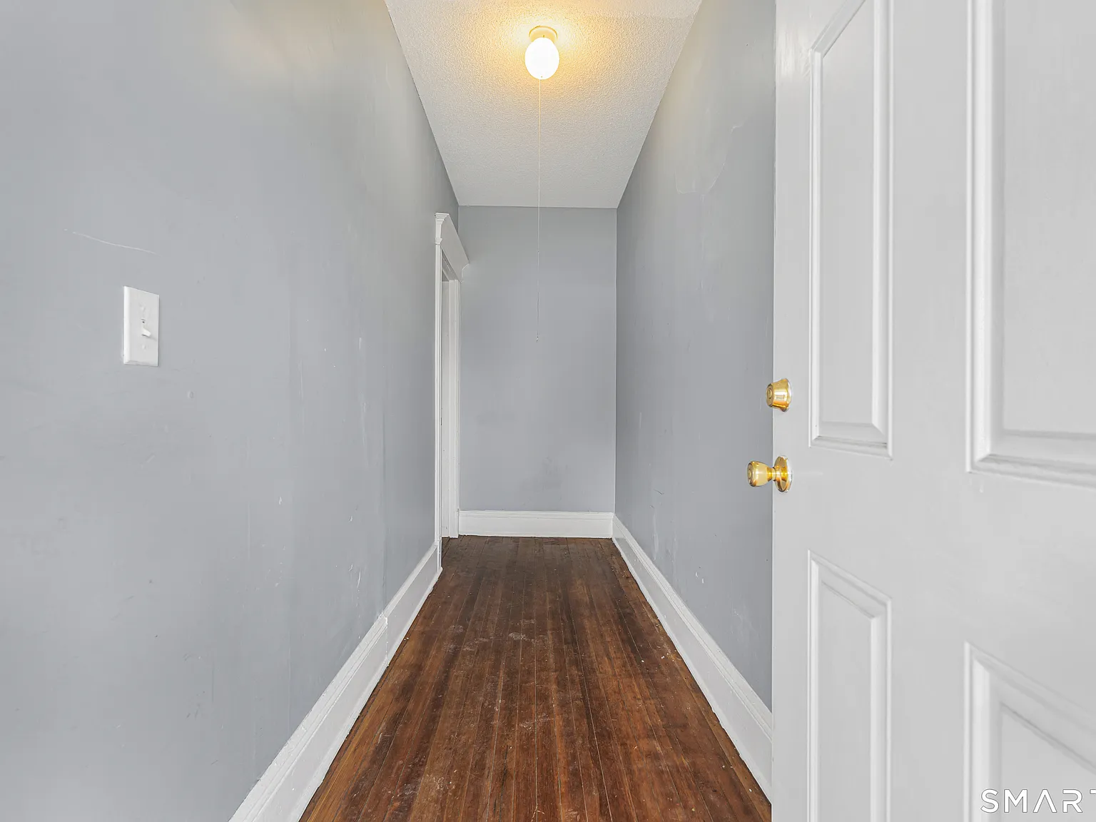2 bed, 1.0 bath, 909 sqft, $1,800 — Photo 4