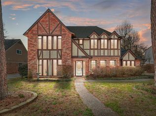 17215 Rolling Creek Dr, Houston, TX 77090
