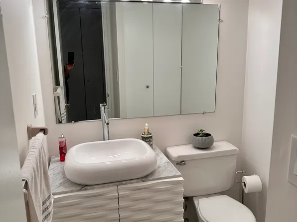 7002 Boulevard East image 4 of 8