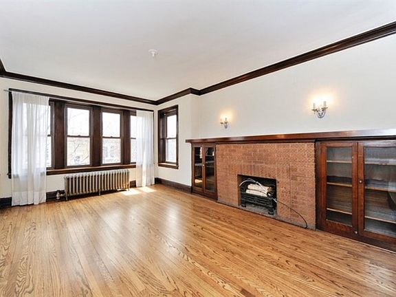 2nd image of 3624 N Damen Ave #2