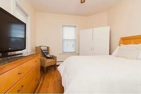 31 Plymouth St — Photo 6