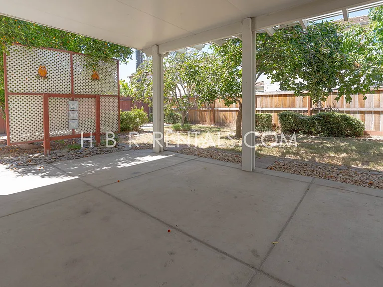 1825 Saint Moritz Ct — Photo 40