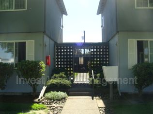 1630 11th Ave APT 2, Longview, WA 98632