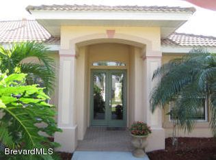 111 Island View Dr, Indian Harbour Beach, FL 32937