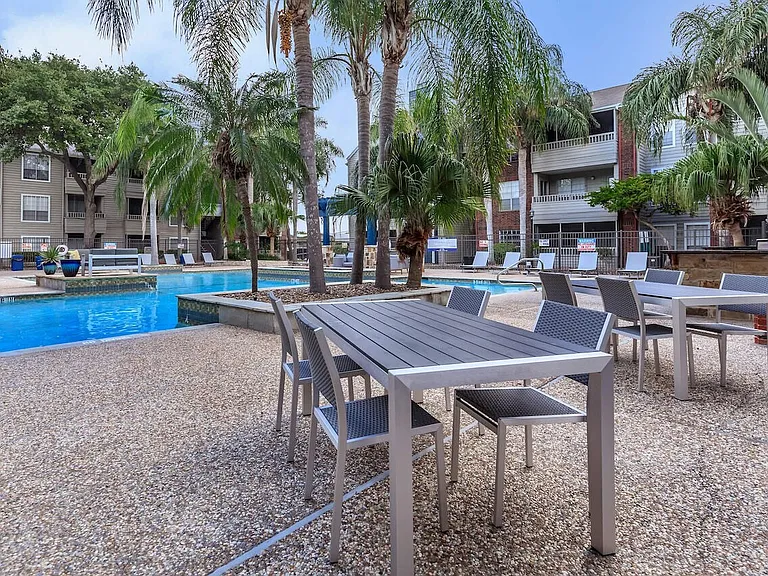 Sawgrass Apartments — Photo 19