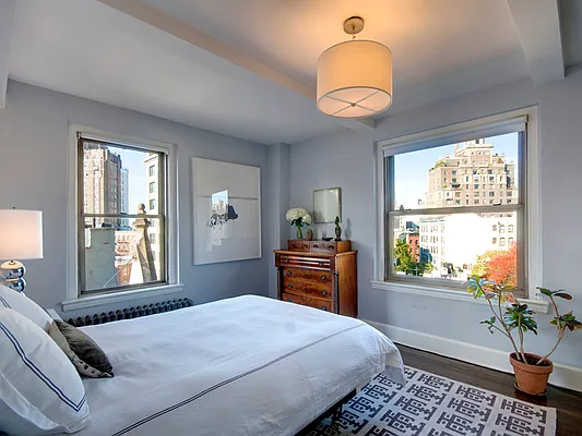 Sold by Sotheby's International Realty | media 2