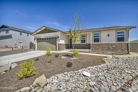4042 Cold Springs Ct — Photo 2