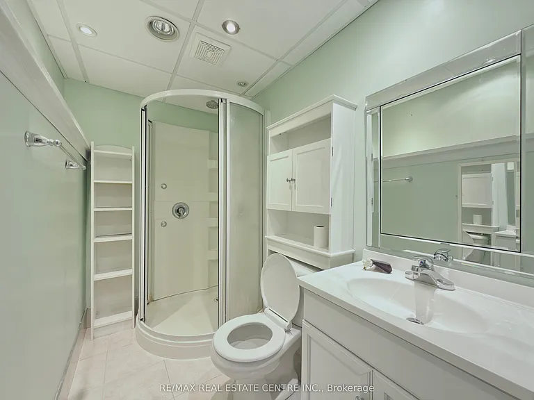 628 Main St E — Photo 11
