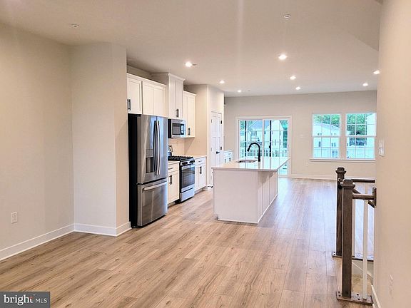 3rd image of 205 River Birch Way