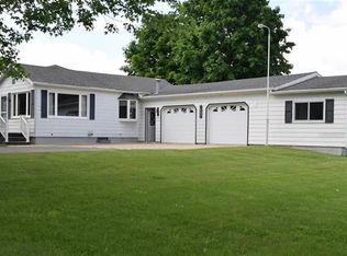 1094 S Lincoln Rd, Mount Pleasant, MI 48858