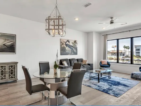 199 Waterpoint Ct Unit 102, Montgomery, TX 77356