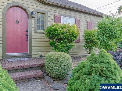 760 E St NE, Salem, OR, 97301