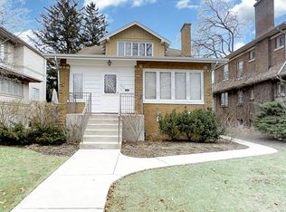 922 N Grove Ave, Oak Park, IL