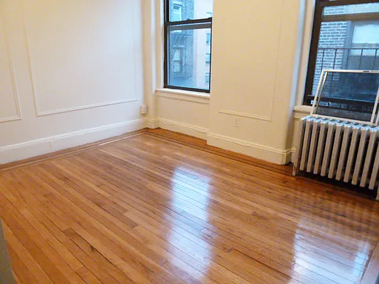 Rented by DSA Realty Midtown West | media 5