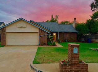 1321 Huntington Dr, Edmond, OK 73012