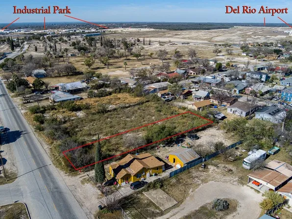 907 W 2nd St #C, Del Rio, TX 78840