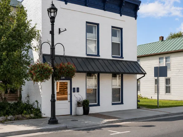 238 E King St #2, Strasburg, VA 22657