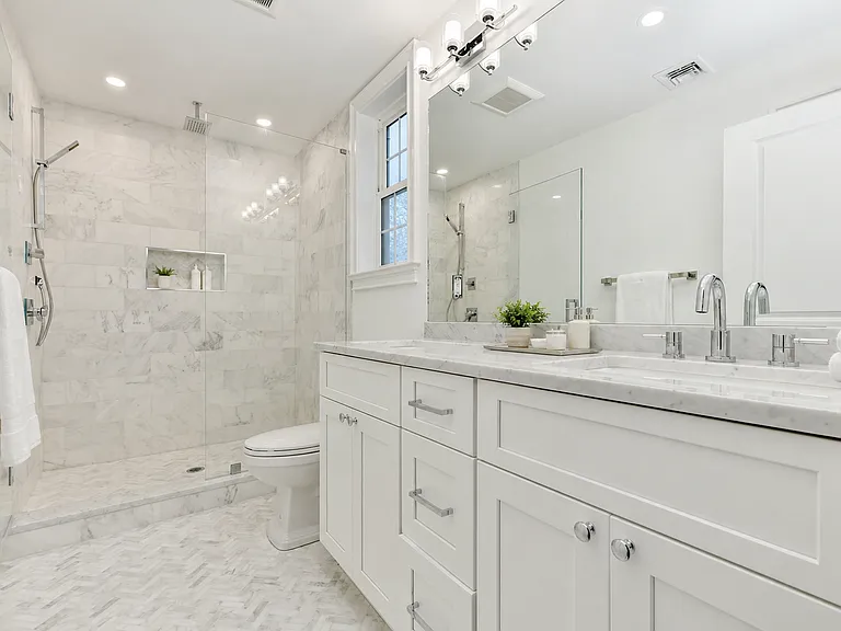 27 Suffolk St #2 — Photo 8