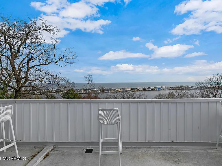 157 Portland Rd — Photo 50