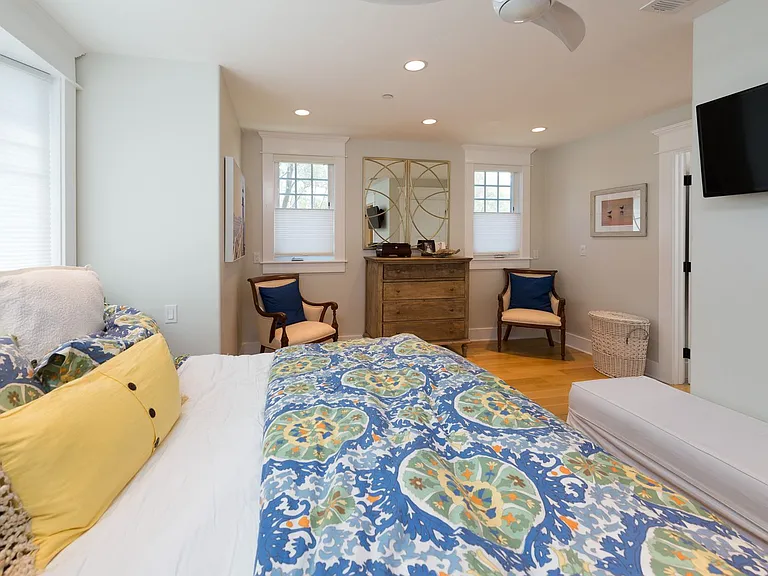734 Olive Ave — Photo 15