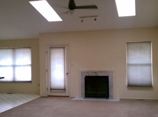 1824 Summitview Dr, Saint Charles, MO