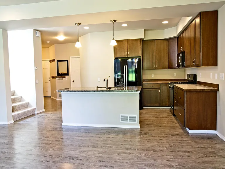 3669 Lynn Dr #B — Photo 1