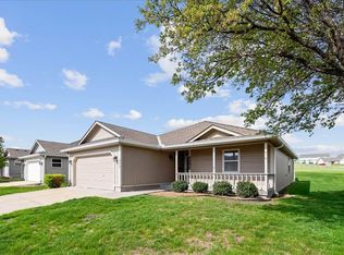 518 Saturn Dr, Raymore, MO 64083