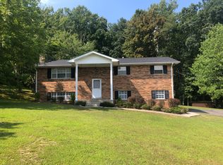 230 Meador Ln, Shady Spring, WV 25918