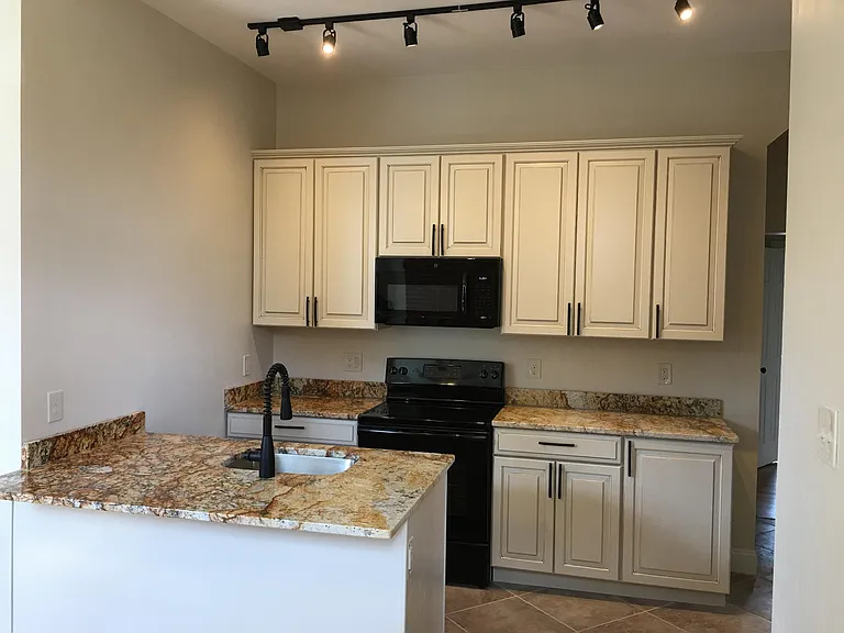 262 S Winebiddle St — Photo 46