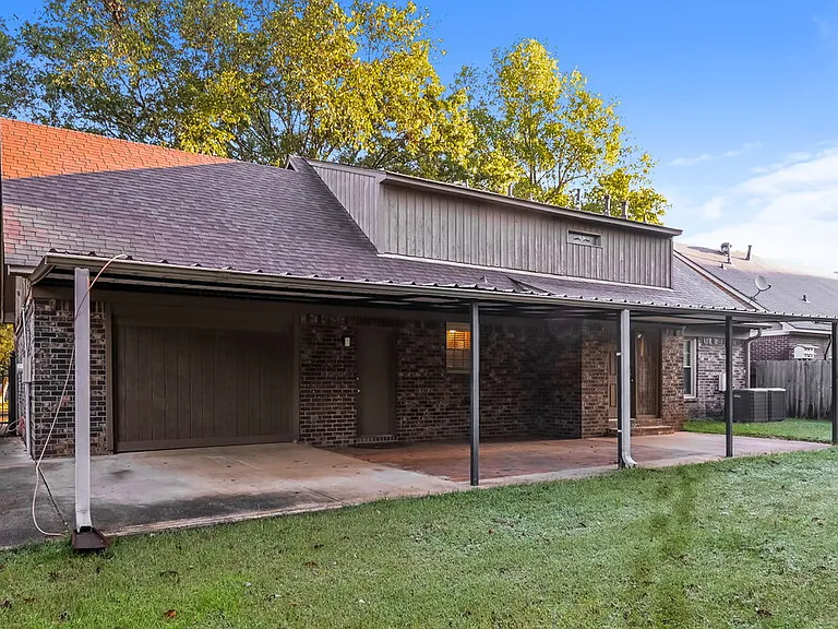 861 White Pine Dr — Photo 17