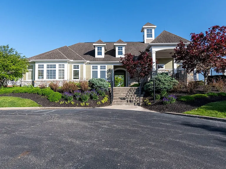 5239 Hazeltine Ln — Photo 46