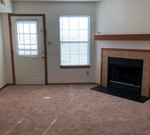 4th image of 427 Lester Rd APT 2