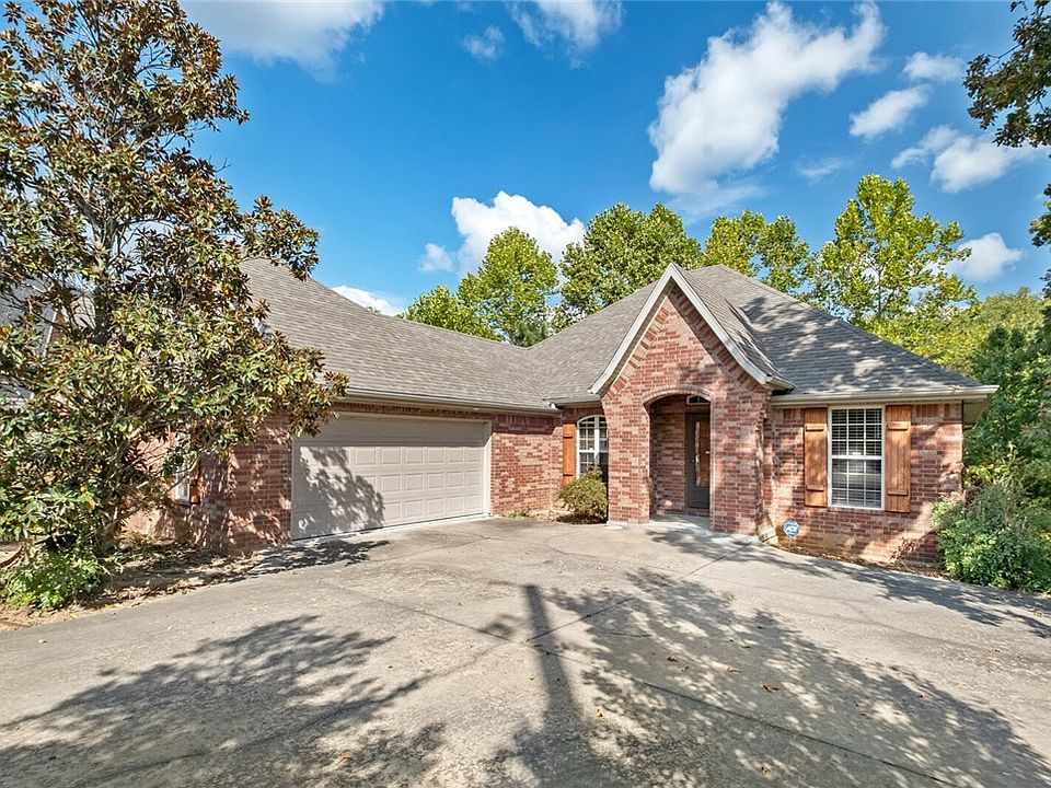 1st image of 1 Winchester Ln
