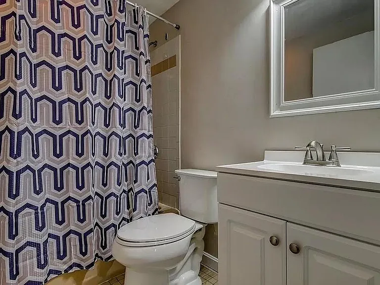 9 Cross St #7 — Photo 7