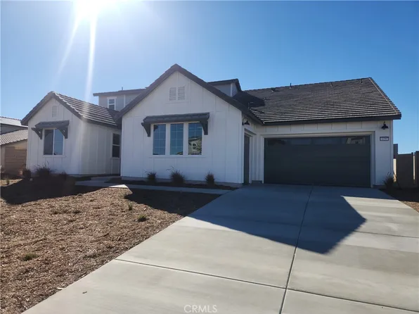 18397 Park Mountain Dr, Riverside, CA 92508