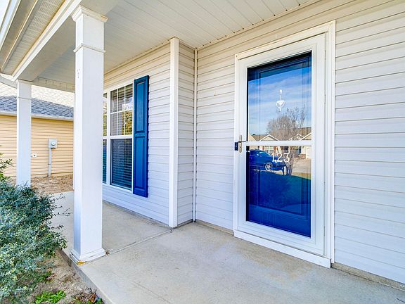 2nd image of 123 Castlefield Dr