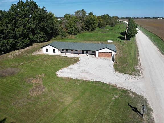3rd image of 19353 Old Highway 63