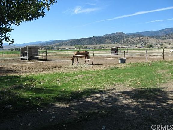 3rd image of 6441 Siskiyou Blvd