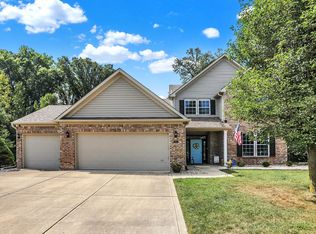 1651 Old Thicket Ct, Greenwood, IN