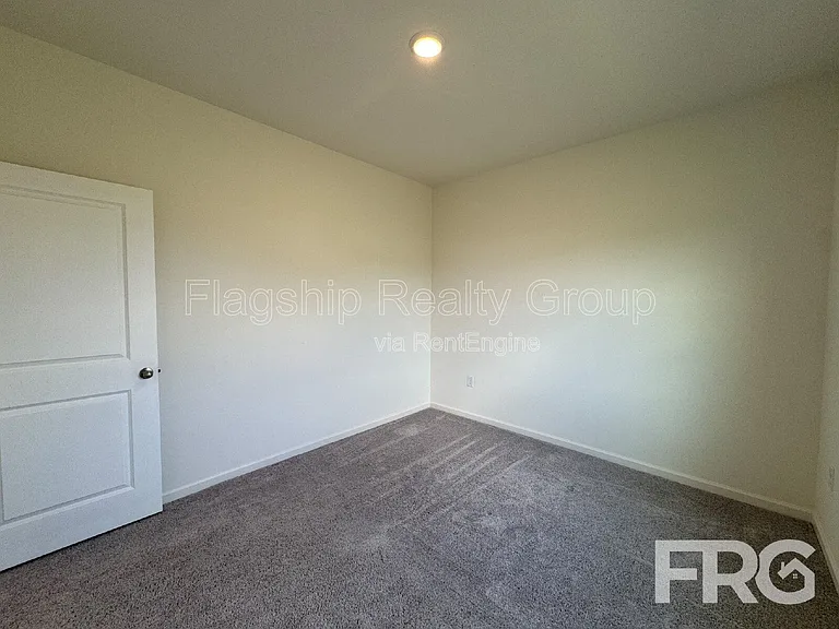 303 Kenison Way — Photo 51
