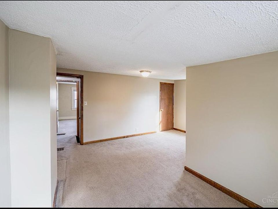 2nd image of 35 Kessler Ave