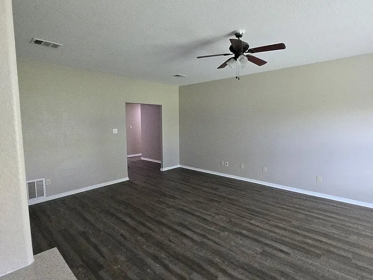 3610 Del Mar Ct — Photo 4