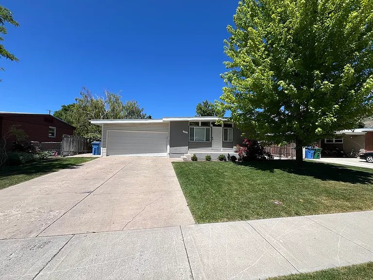 1451 Lynnwood Ave — Photo 22