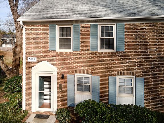 3rd image of 3221 A Regents Park Ln