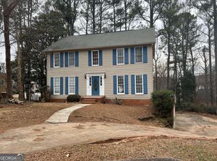 1322 Glen Iris Ct, Lawrenceville, GA 30043