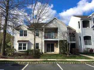 611 Walden Cir, Robbinsville, NJ 08691