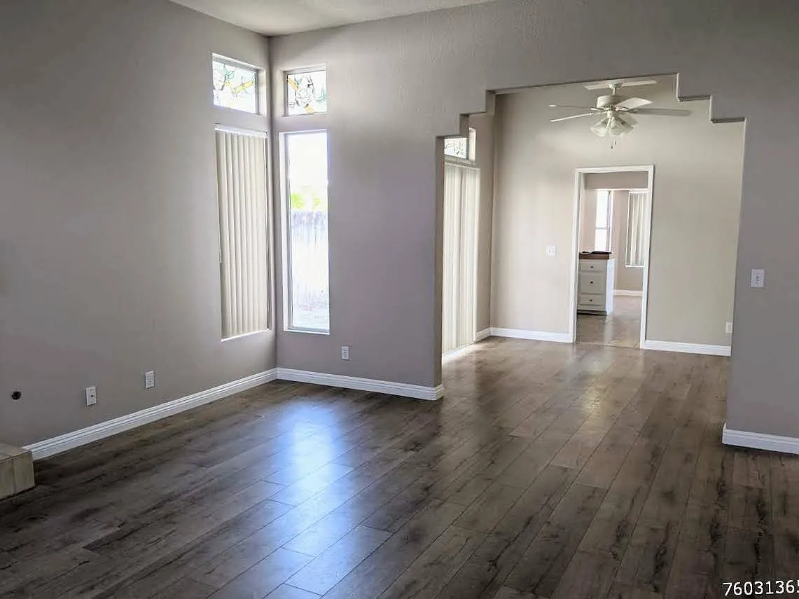 3 bed, 1856 sqft, $2,615 — Photo 3